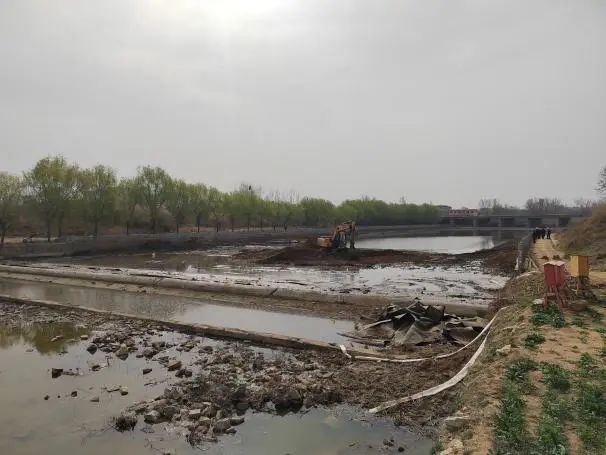 河道治理前。