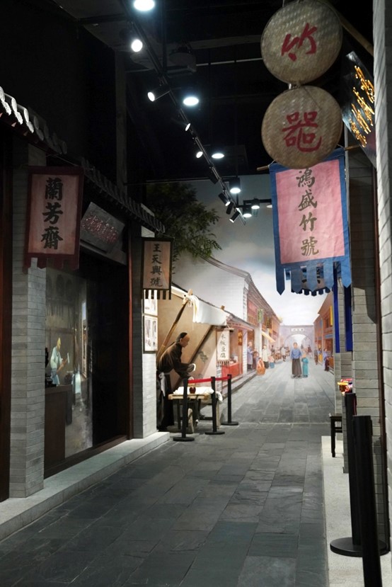 河道總督署展示館的二樓復(fù)原了明清時(shí)期濟(jì)寧繁榮的市井面貌。