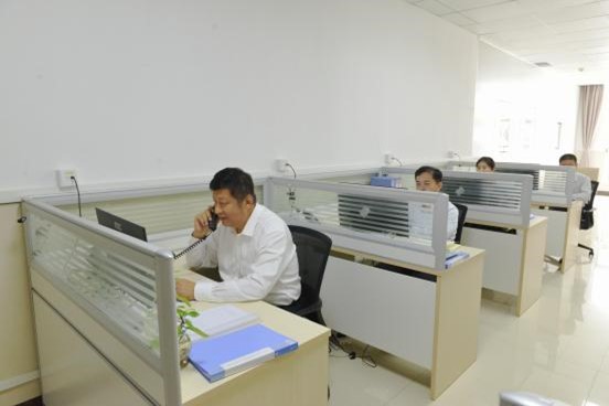 齊魯?shù)箩t(yī)開通健康服務熱線，為廣大群眾提供咨詢求助服務。 齊魯?shù)箩t(yī)供圖