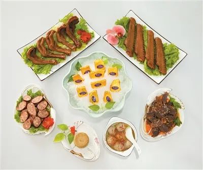 鵝肝及鵝體熟制品。本文圖片均為張書(shū)寧攝